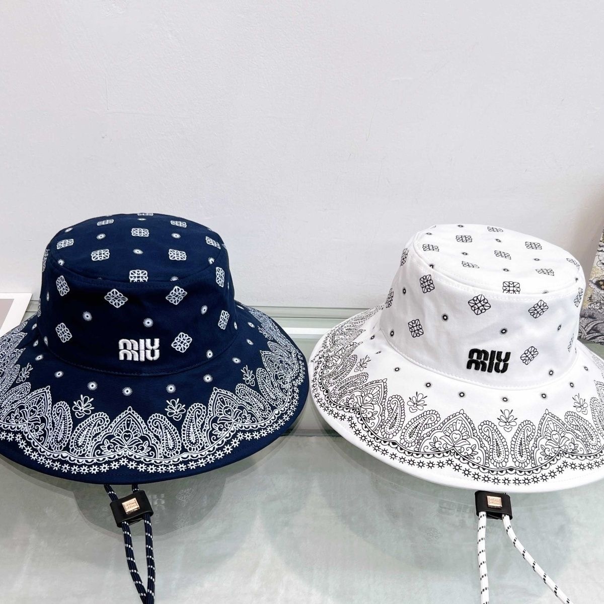 Sombrero estilo Miu Miu